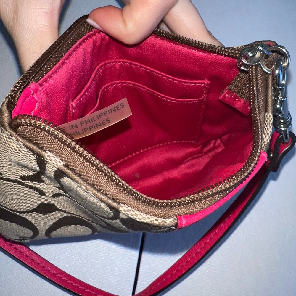 Coach Wristlet in Pink & Classic Brown "C" Pattern - Picture 2 of 12